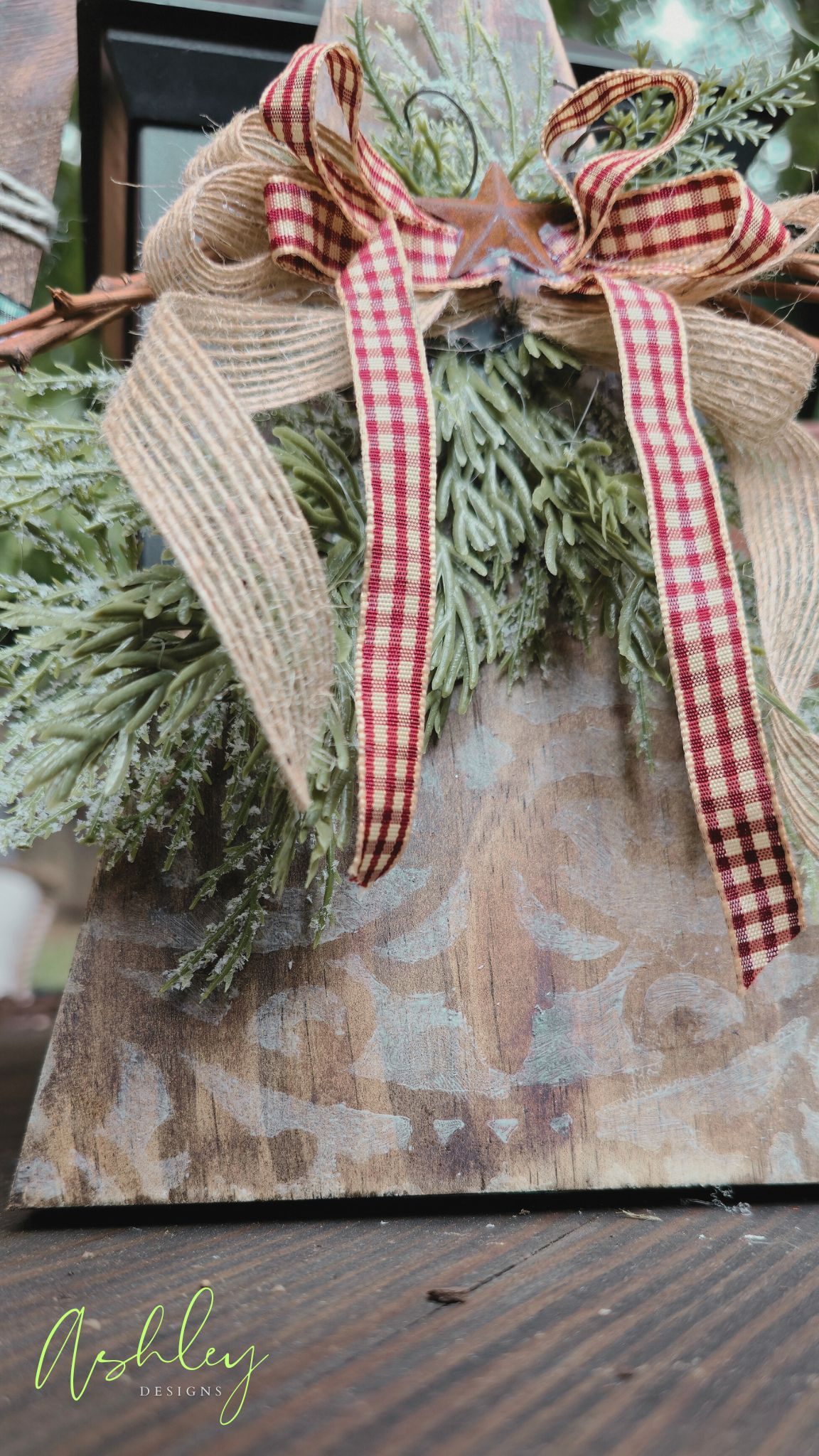 Vintage-Style Wooden Christmas Trees - Image 2