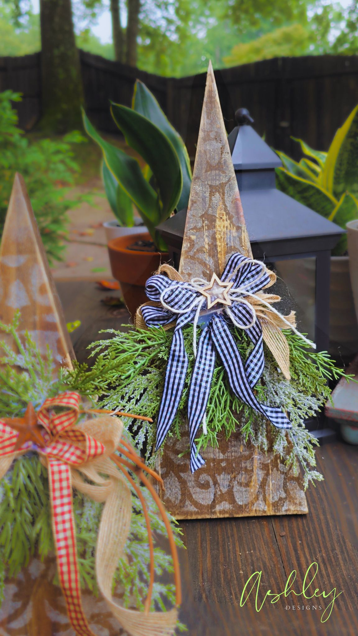 Vintage-Style Wooden Christmas Trees - Image 22