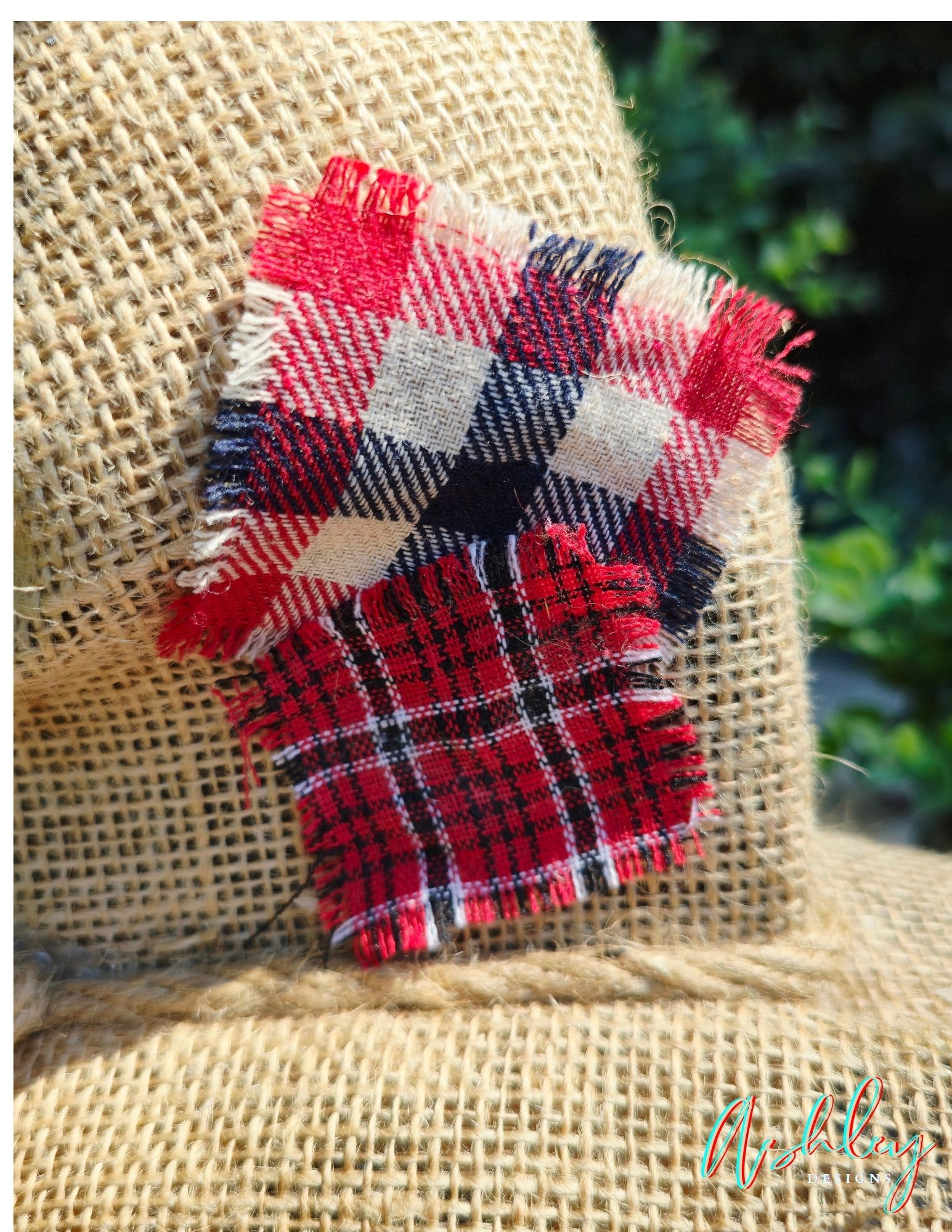 Rustic Scarecrow Shelf Decor - Image 4