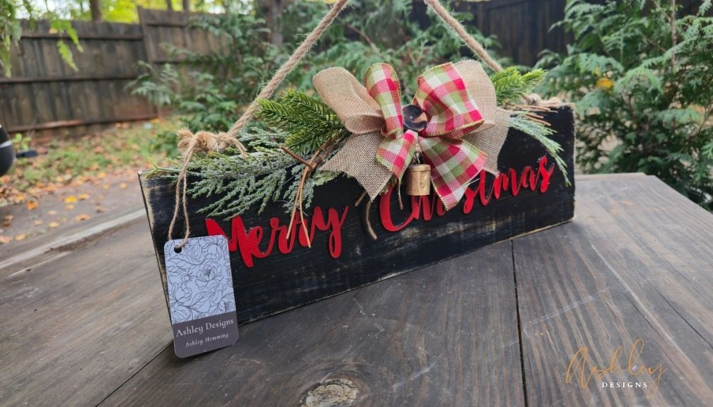 Farmhouse Style Merry Christmas Door Hanger - Image 2