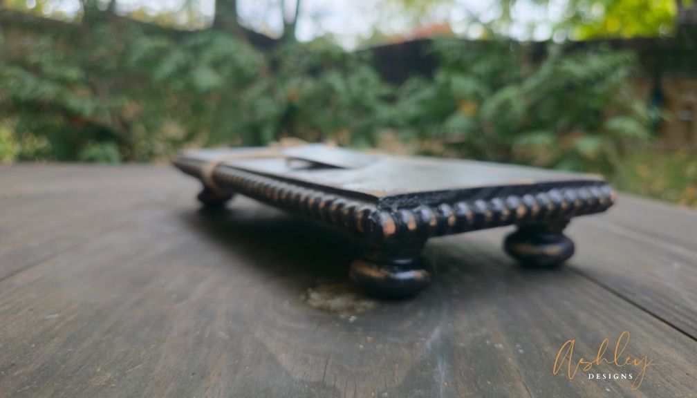 Farmhouse Beaded Wood Riser (Small) - Image 2