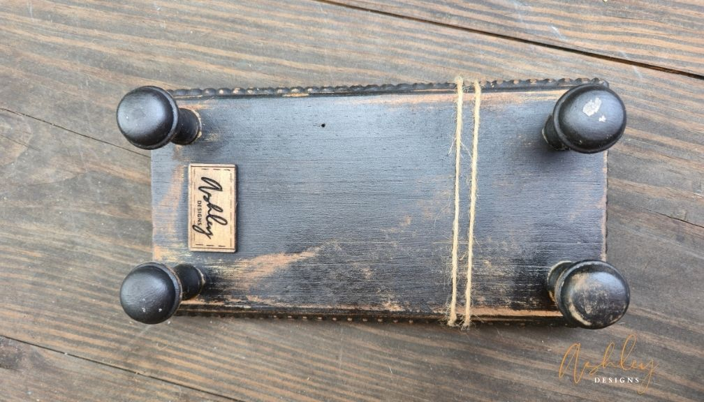 Farmhouse Beaded Wood Riser - Image 10