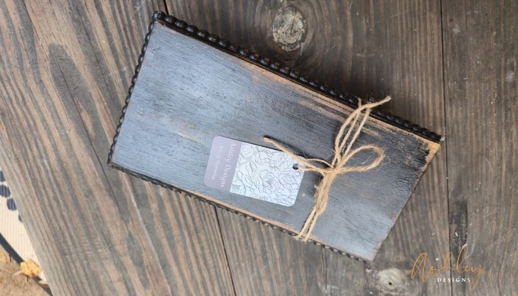 Farmhouse Beaded Wood Riser - Image 2