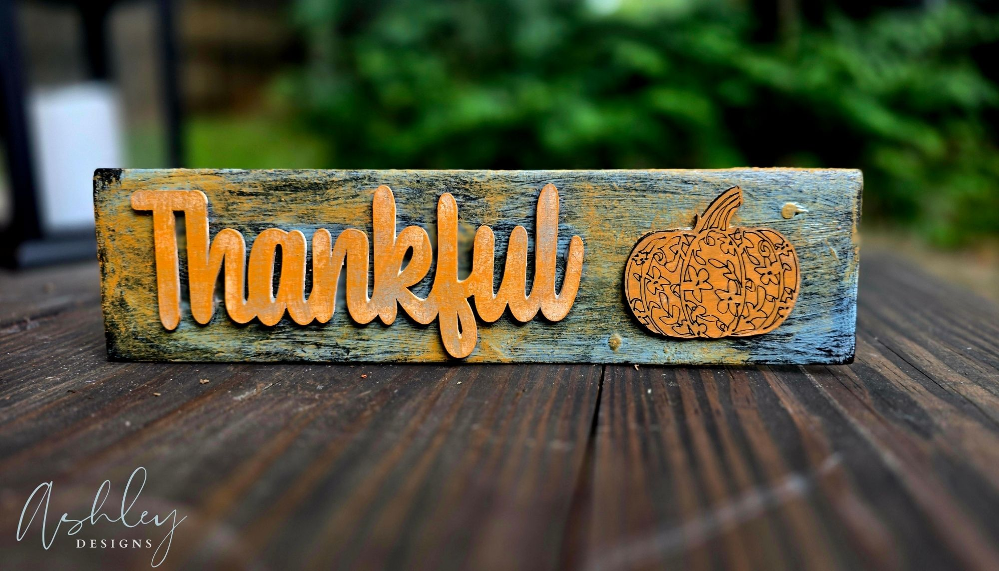 Thankful - Distressed